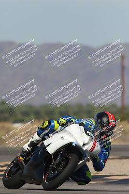 media/Oct-13-2025-Moto Forza (Mon) [[a66d839500]]/2-A Group/Session 3 (Turn 16)/